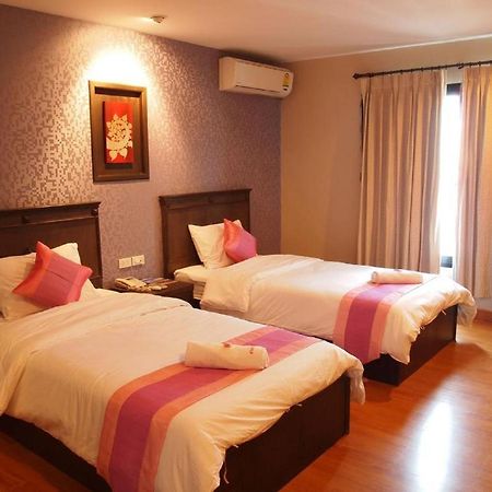 מלון צ'יאנג מאי Lanna House חדר תמונה